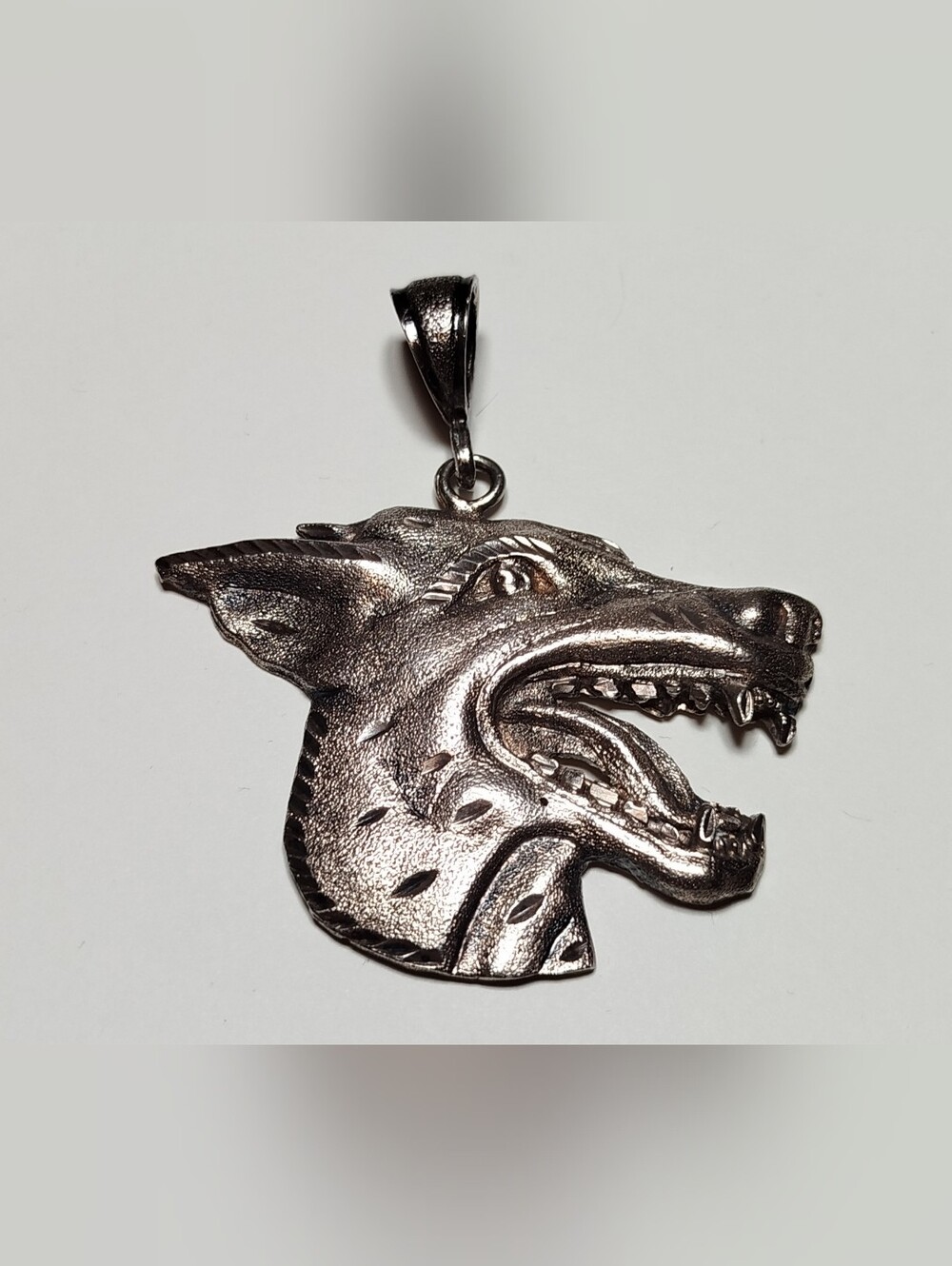 Silver Wolf Pendant Vintage 25 grams